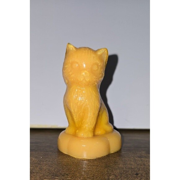 Boyd Glass Miss Cotton on Pillow vintage cat Apricot - Picture 1 of 5